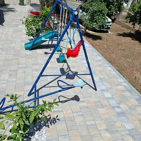 Kuca Za Odmor Dijana Hébergement de vacances Trpanj