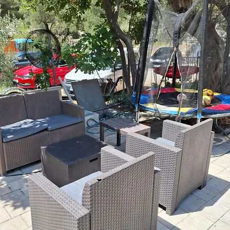 Kuca Za Odmor Dijana Hébergement de vacances Trpanj